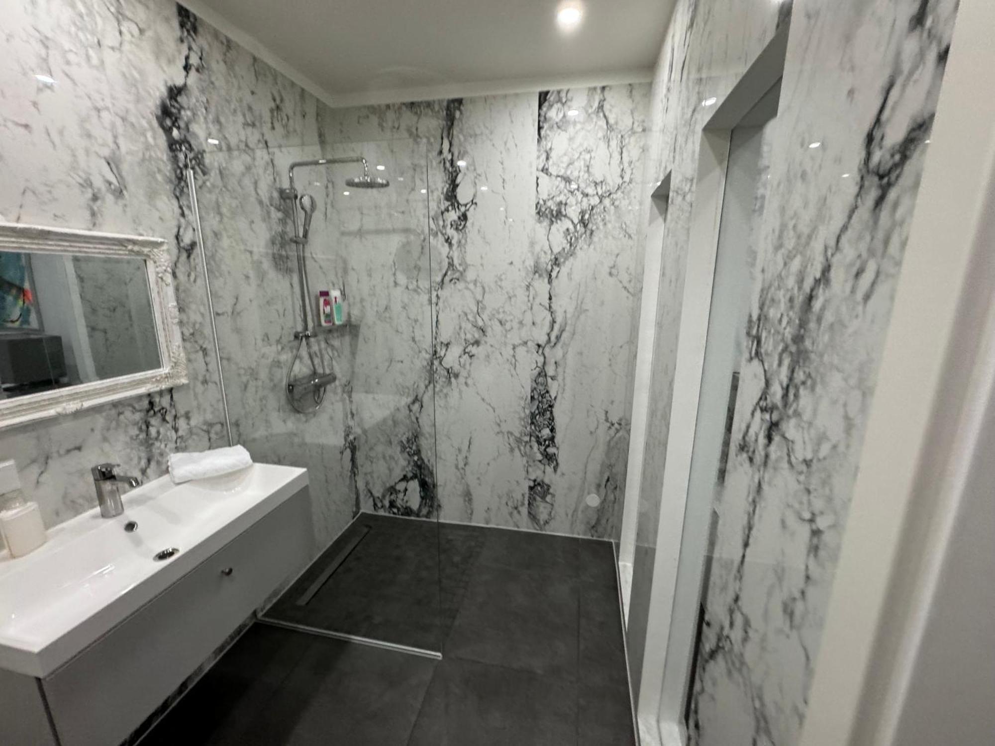 Design Apartment In The Centre Of ウィーン エクステリア 写真
