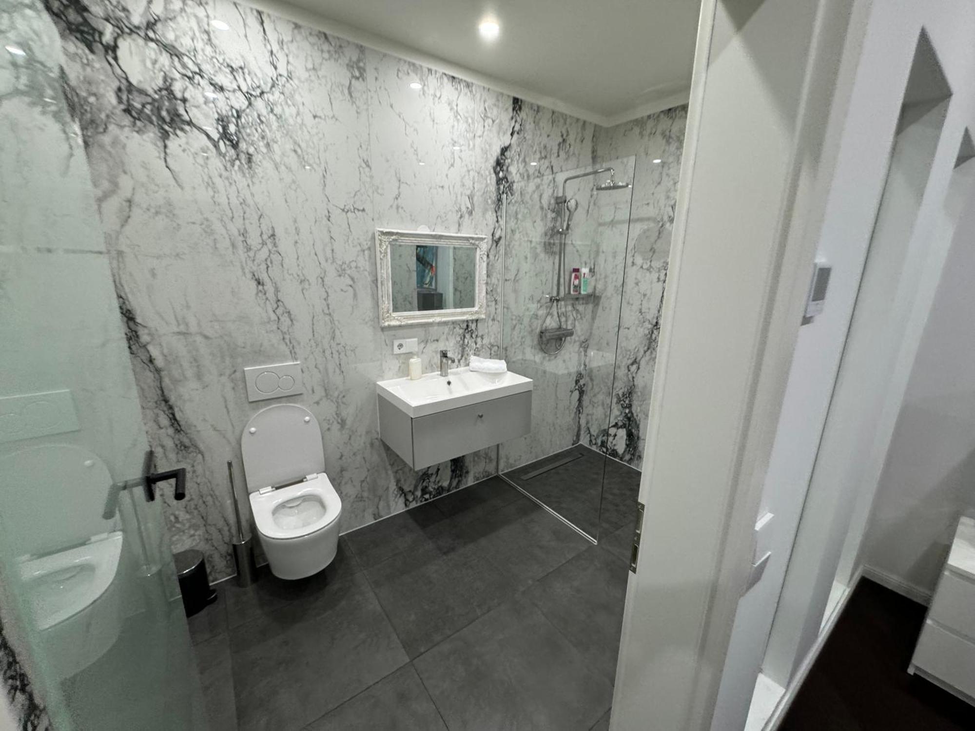 Design Apartment In The Centre Of ウィーン エクステリア 写真