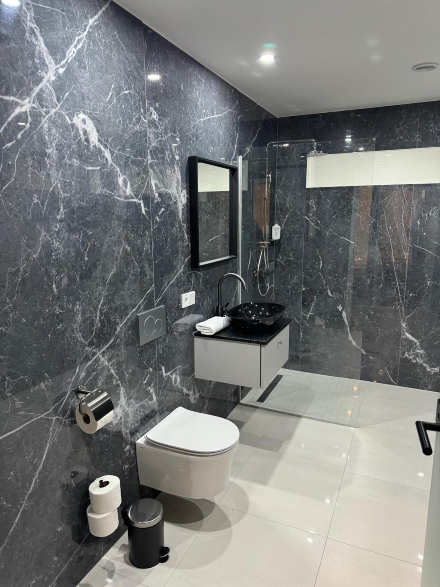 Design Apartment In The Centre Of ウィーン エクステリア 写真